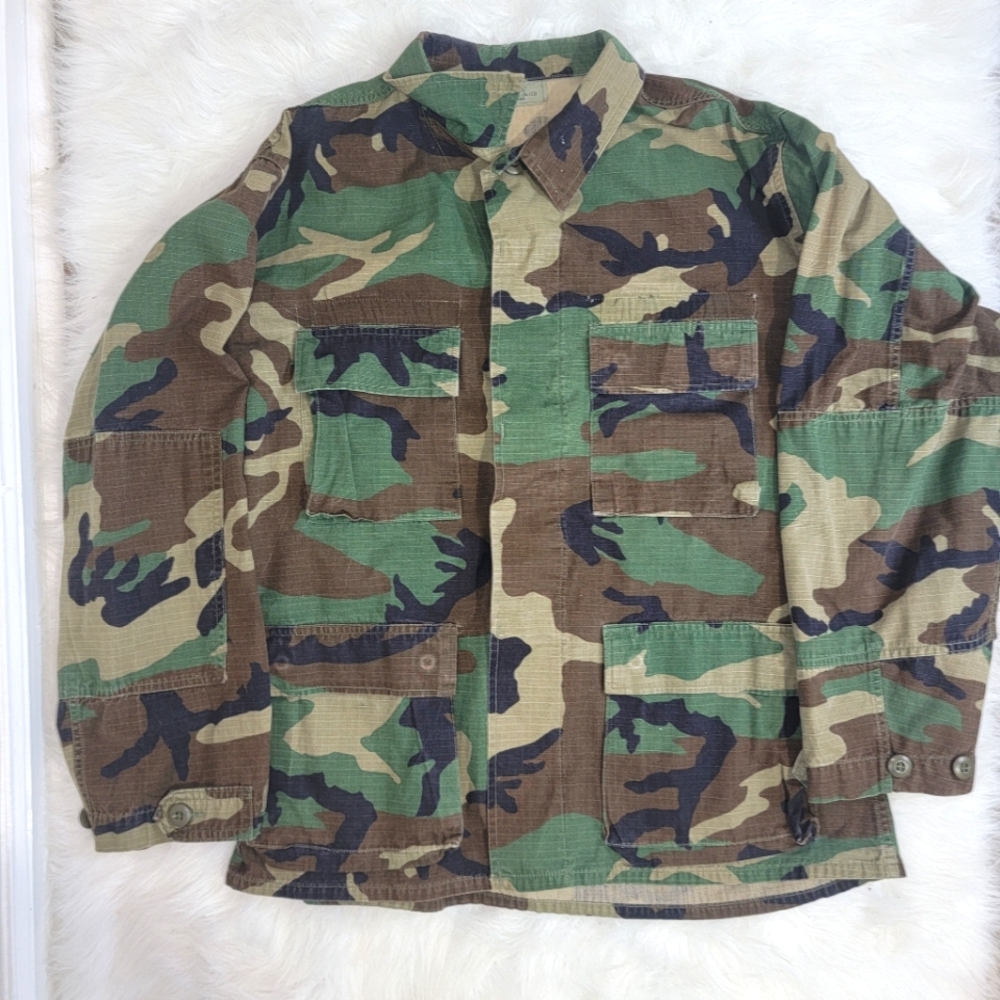 Authentic U.S Army Camouflage Shirt/Jacket